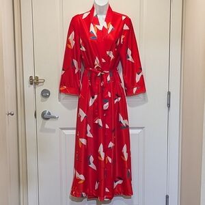 Vintage 70s Heiress by Judy Gail Montreal M Bright Red Floral Robe